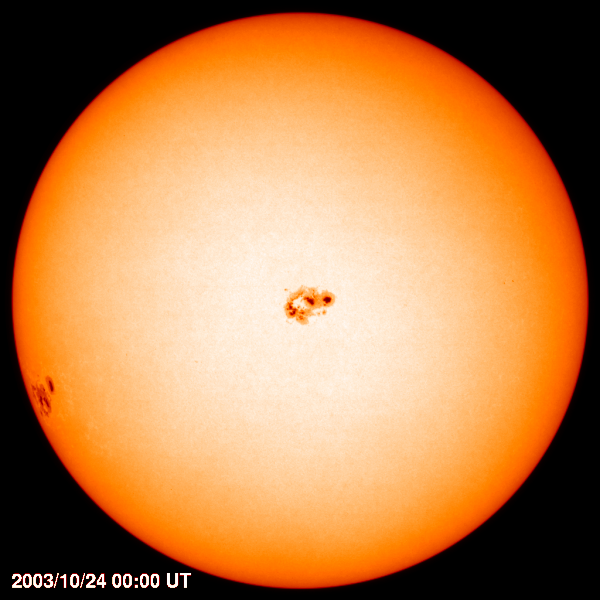 Datei:Sunspot.gif