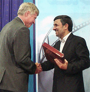 File:Merlin-Miller-with-President-Ahmadinejad.jpg