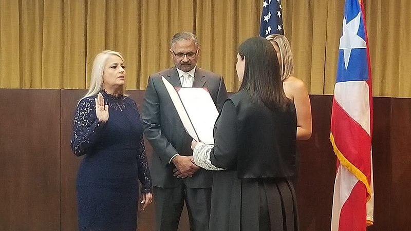 File:Wanda Vázquez swearing in.jpg