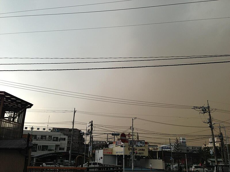 File:Dust Storm in Yokohama.jpg