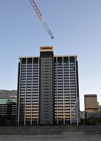 Lêer:Media24-gebou, Kaapstad.jpg
