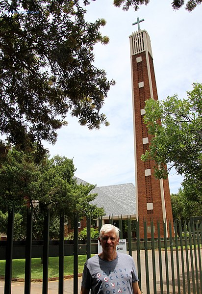 Lêer:Dr André Bartlett voor die NG kerk Aasvoëlkop, 29 Desember 2017, Morné van Rooyen.jpg