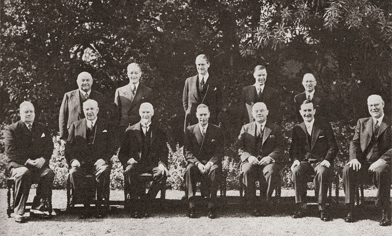 Lêer:Smuts kabinet 1947.jpg
