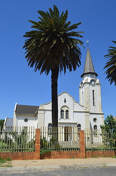 Lêer:NG kerk Germiston, 31 Desember 2017, Morné van Rooyen.jpg