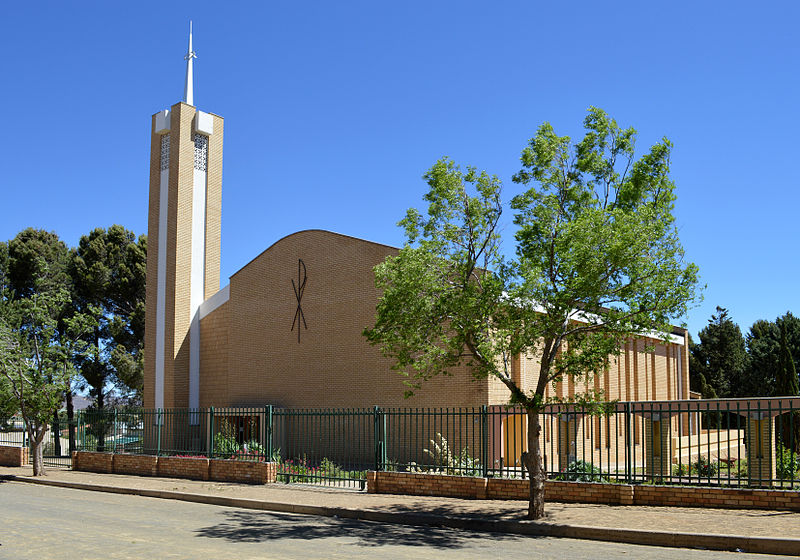 Lêer:NG kerk Noupoort 2013.jpg