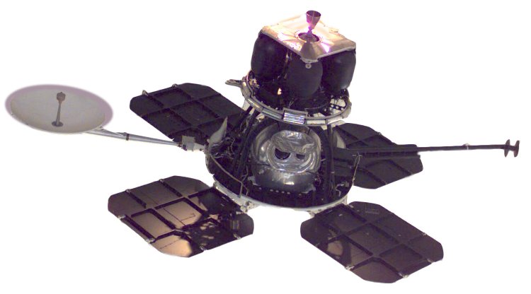 ስዕል:Lunar orbiter 1 (large).jpg