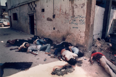 ملف:Massacre of palestinians in shatila2.jpg