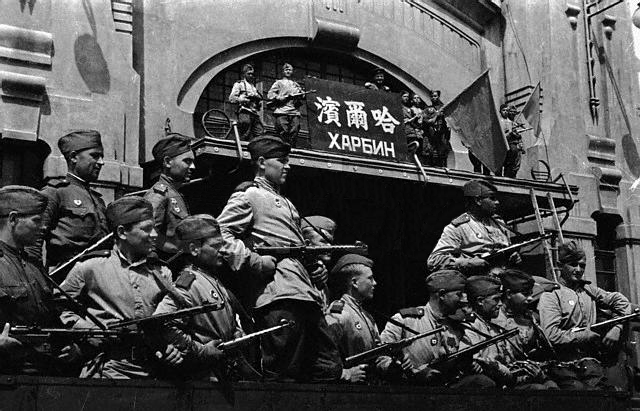 ملف:Red Army in Harbin.png