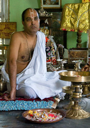 চিত্ৰ:Pitambardevgoswami.jpg