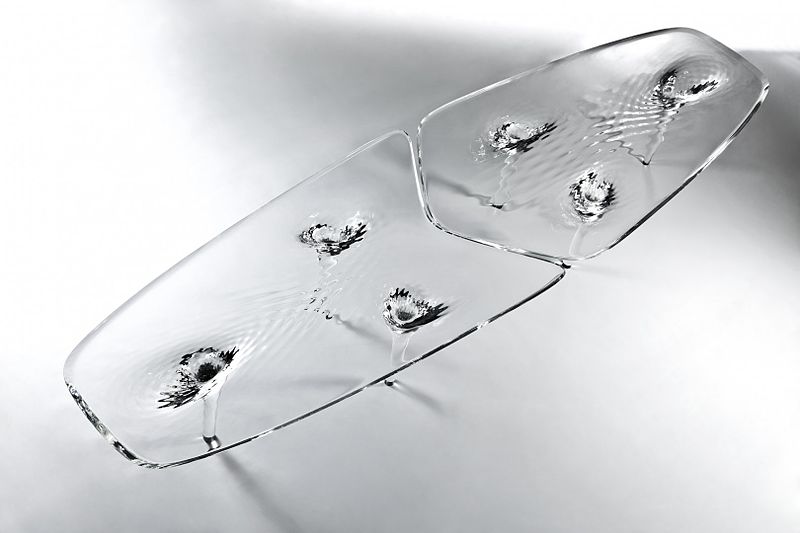 Fayl:Zaha Hadid - Liquid Glacial Table.JPG