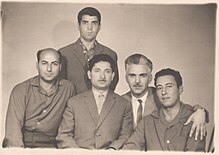 Şəmsəddin Cəfərov (sagdan birinci) Bakı Dövlət Universitetinin fəlsəfə kafedrasının müəllimləri ilə. (1964)