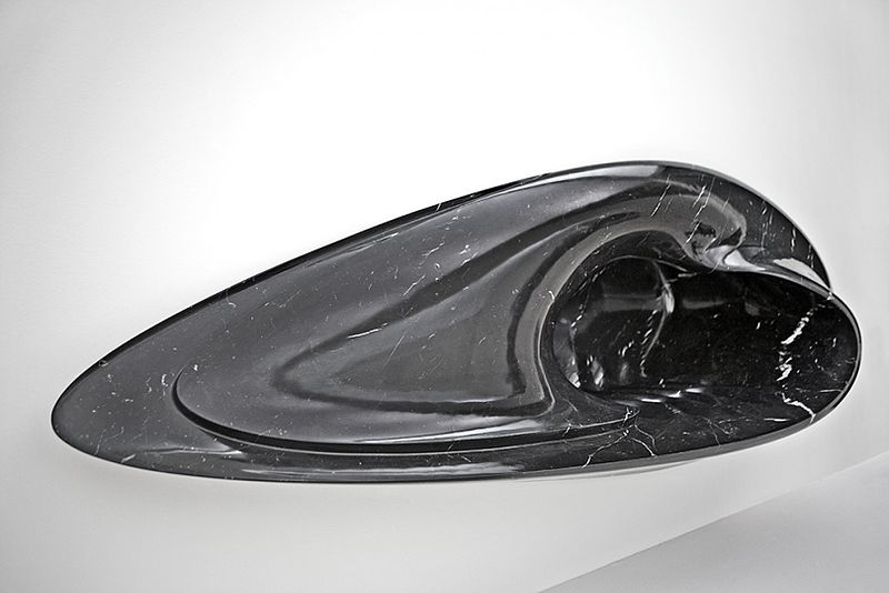 Fayl:Zaha Hadid - Calla Fireplace for Citco.JPG