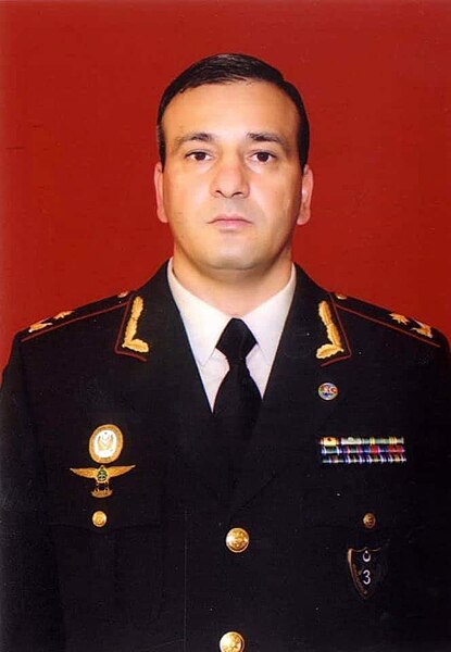 Fayl:General-mayor Polad Həşimov.jpg