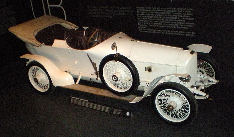 Datei:Da Prinz-Heirich-Tournwogn vo Austro-Daimler 1910.JPG