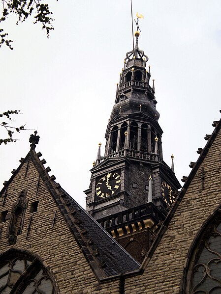 Restr:Kloc'hdi Oude Kerk.jpg