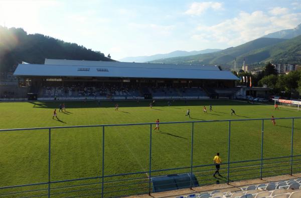 Datoteka:Stadion Pirota.JPG