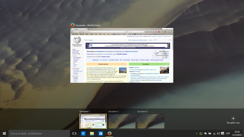 Fitxer:Multiple desktops in Windows 10.png