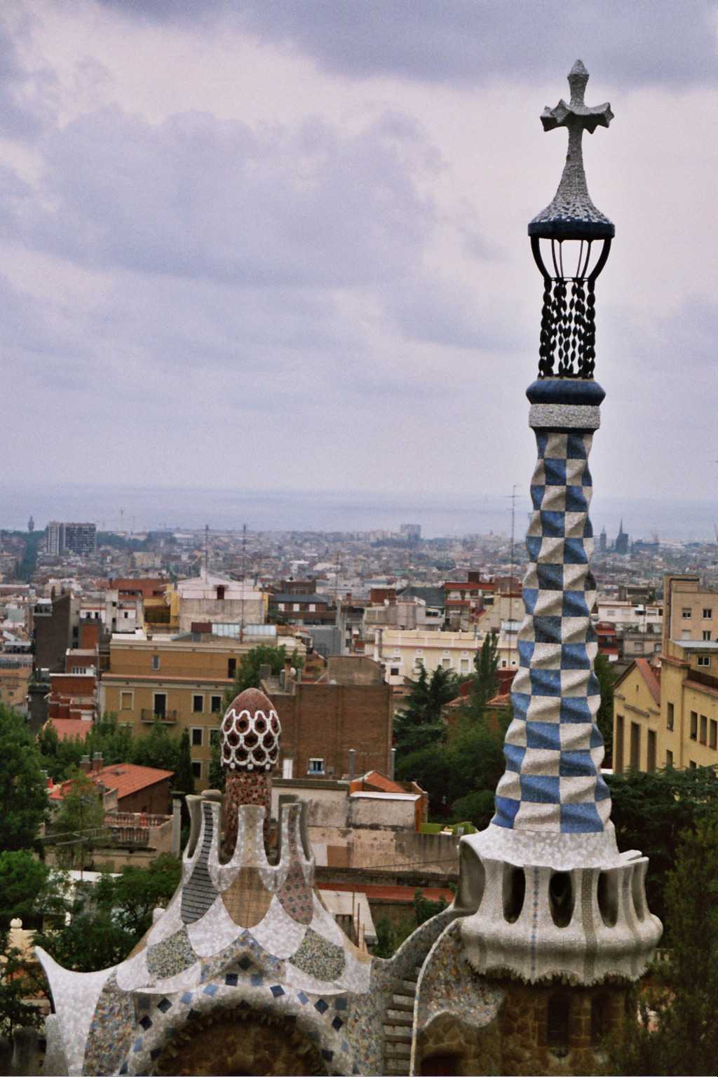 File:Desde el parque güell.jpg - Wikimedia Commons