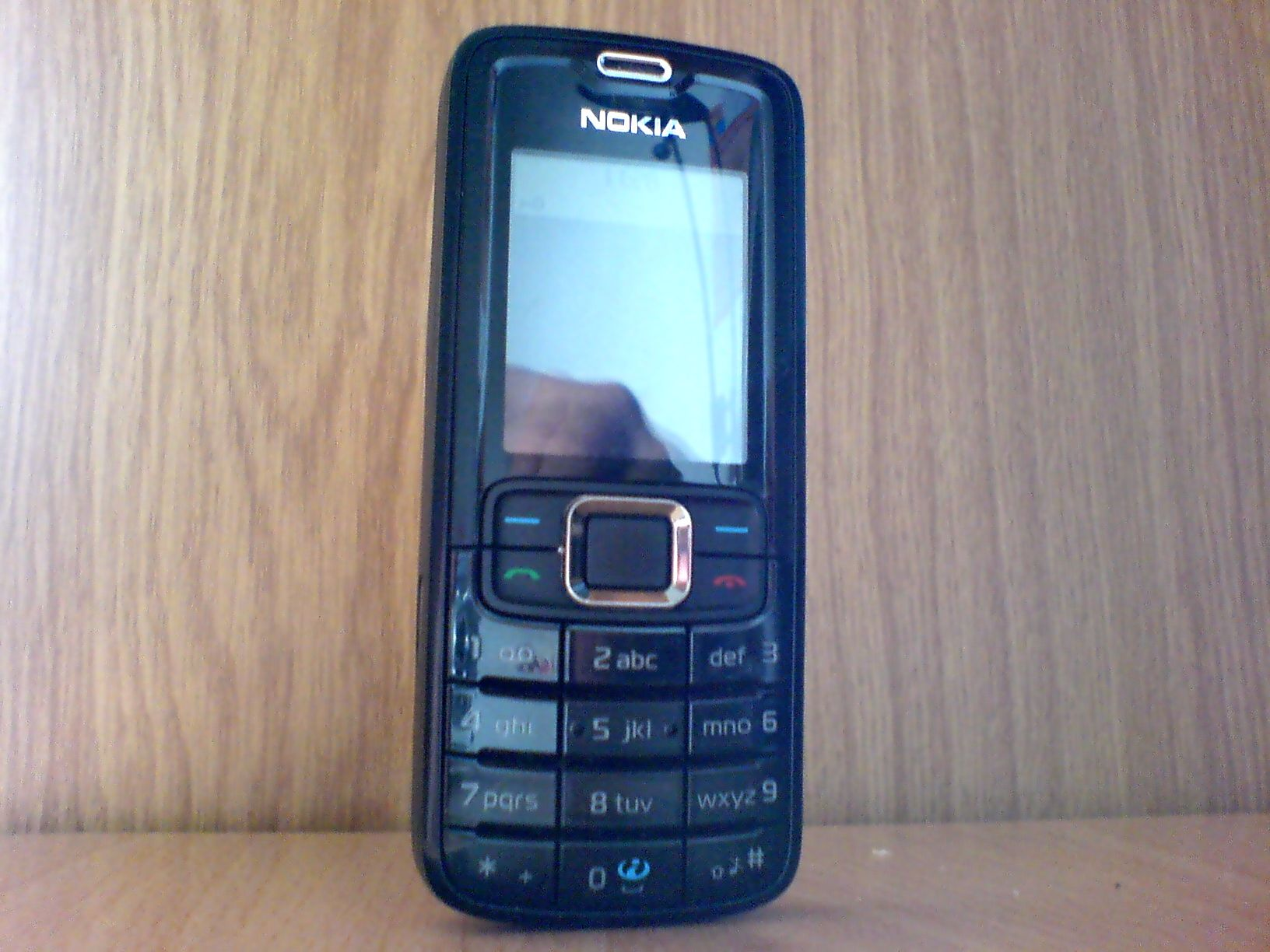 http://upload.wikimedia.org/wikipedia/commons/0/01/Nokia_3110c.png