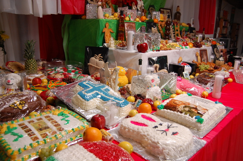 File:Community Center Arabi St Joseph Day Cakes.jpg