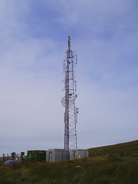 Mast_on_Mam_Clasach_-_geograph.org.uk_-_