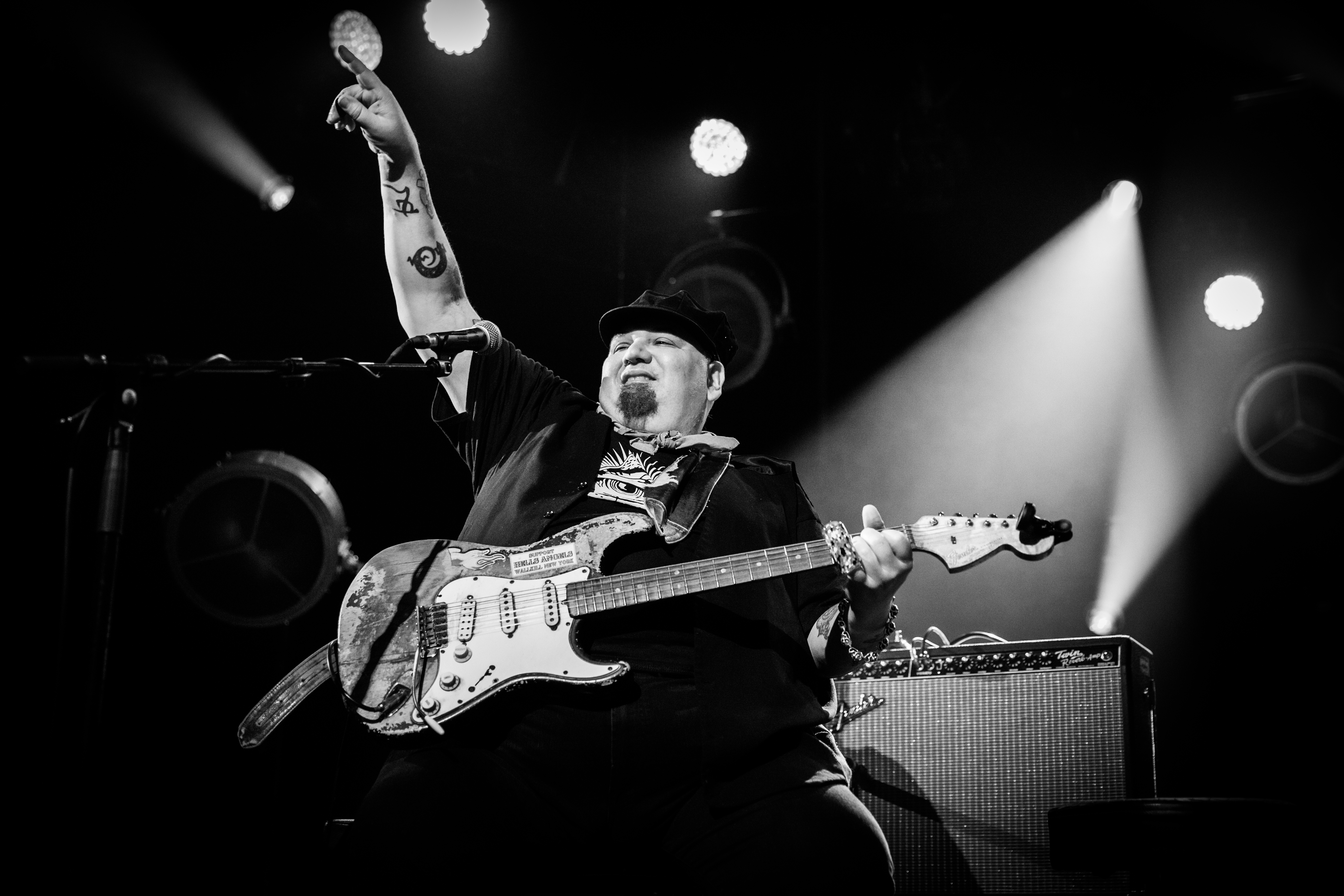 Popa chubby live at fip