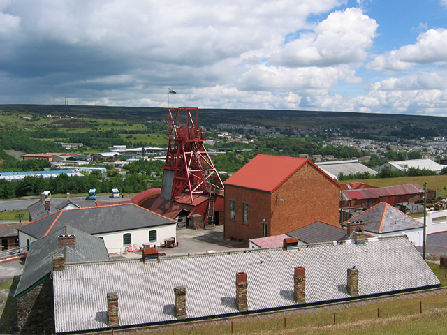 Tập tin:Big Pit Mining Museum.jpg