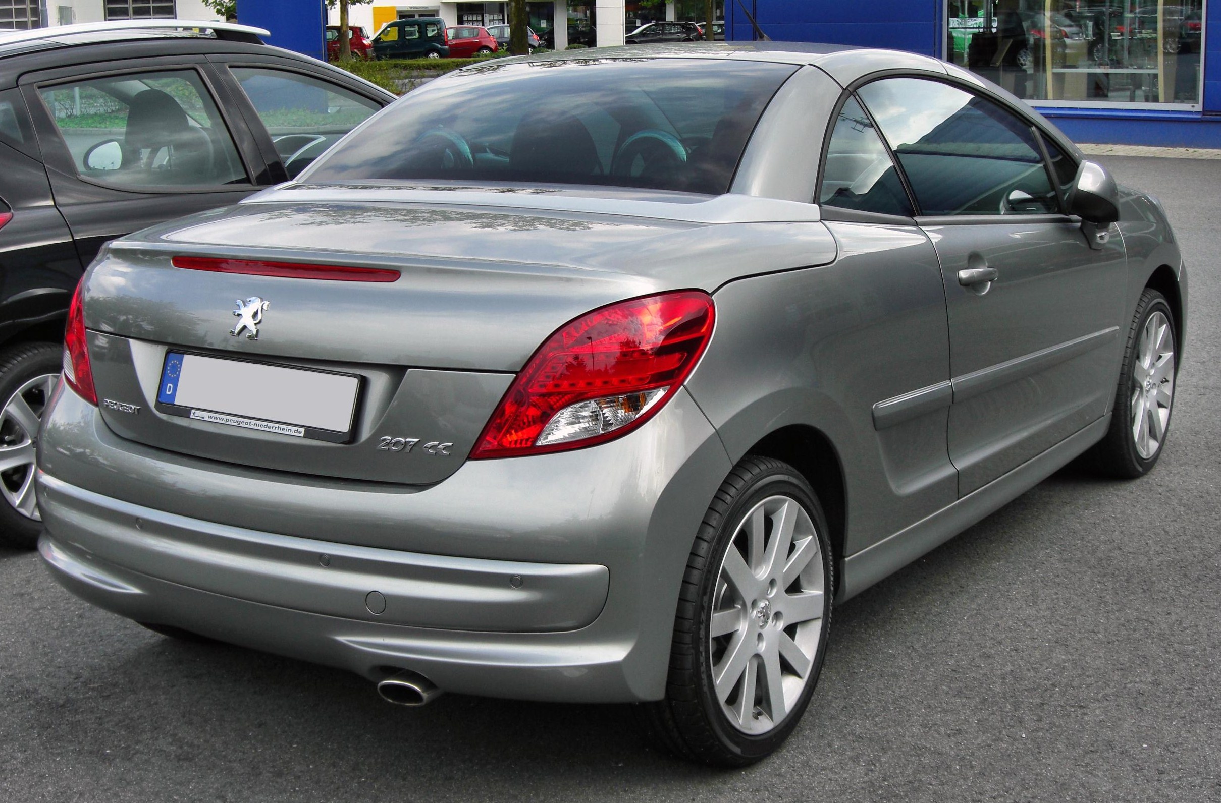File:Peugeot 207 CC Facelift 20090906 rear.