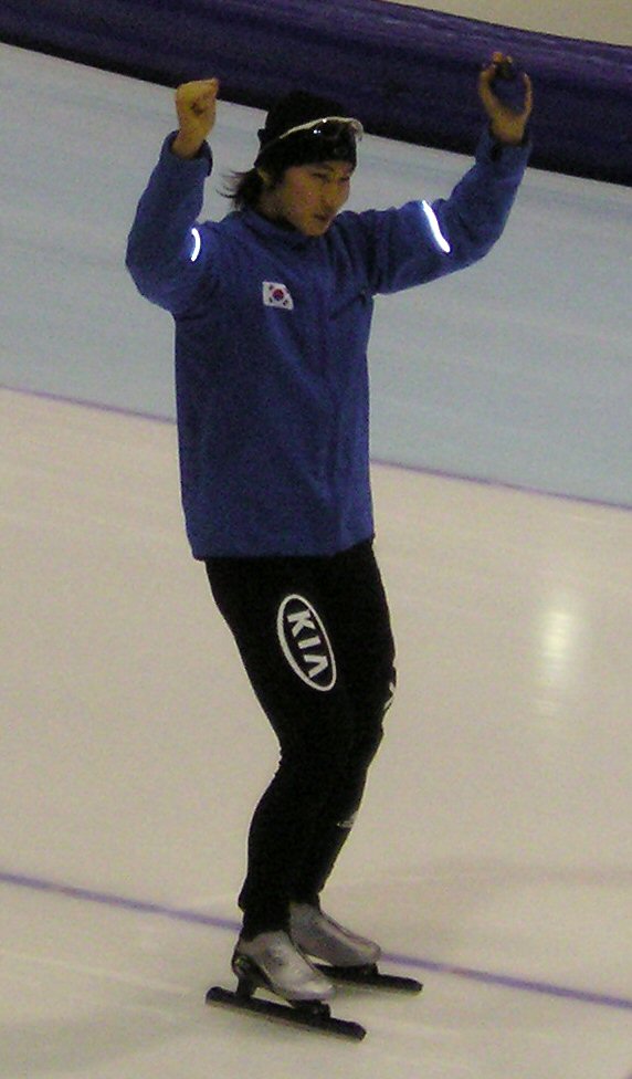 Lee_Kang-Seok_WC_Heerenveen_2006.jpg