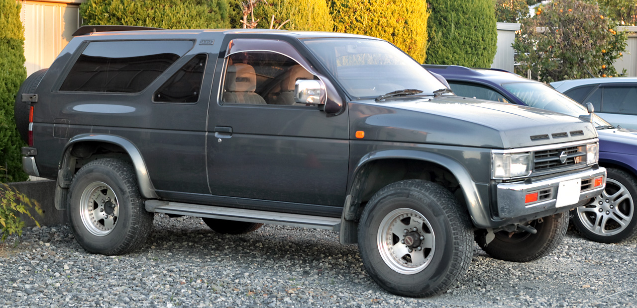 Nissan_Terrano_D21_001.JPG