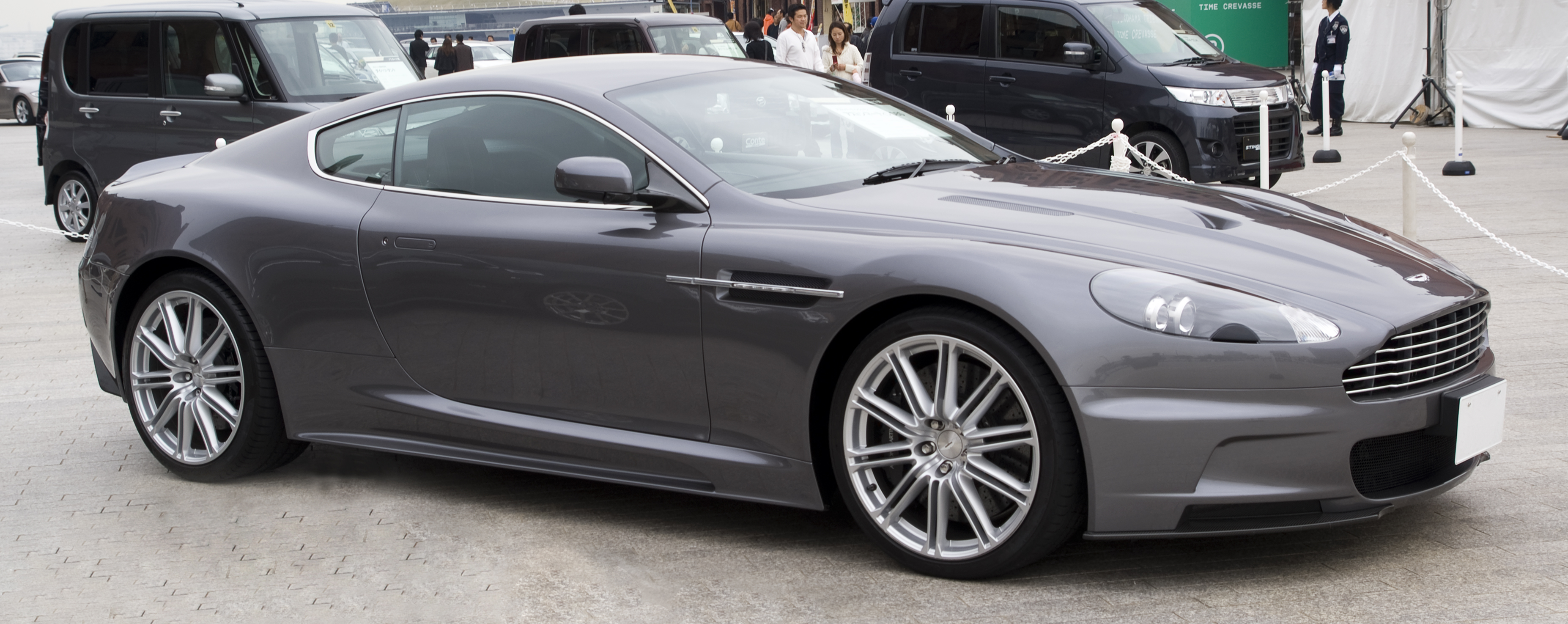 http://upload.wikimedia.org/wikipedia/commons/0/0a/2008_Aston_Martin_DBS_01.JPG