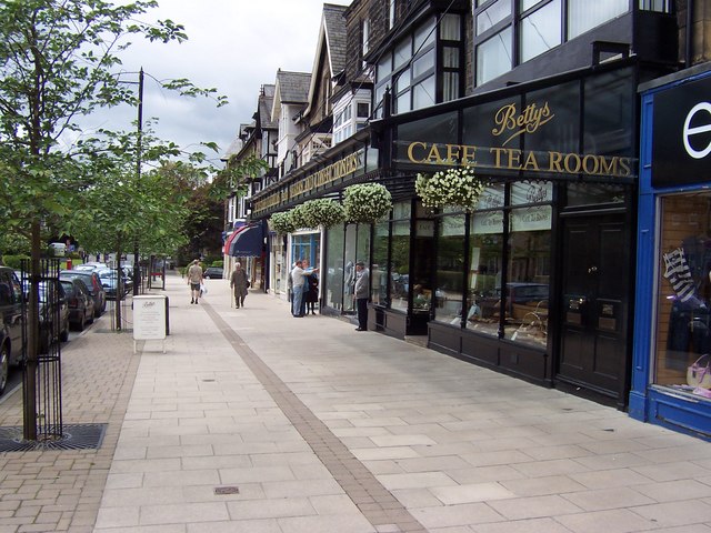 Betty's_Tea_Room,_Ilkley_-_geograph.org.uk_-_176150.jpg