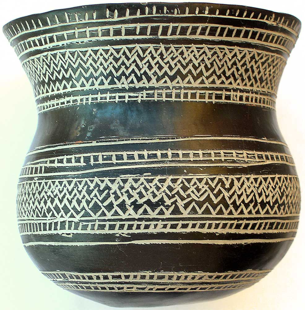 http://upload.wikimedia.org/wikipedia/commons/0/0b/Vaso_Campaniforme_Ciempozuelos.jpg