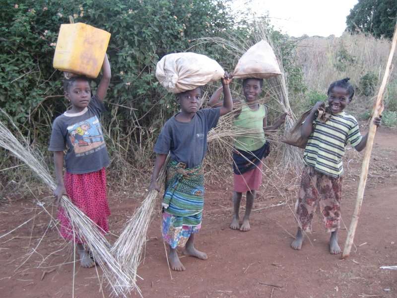 Children working in Mozambique