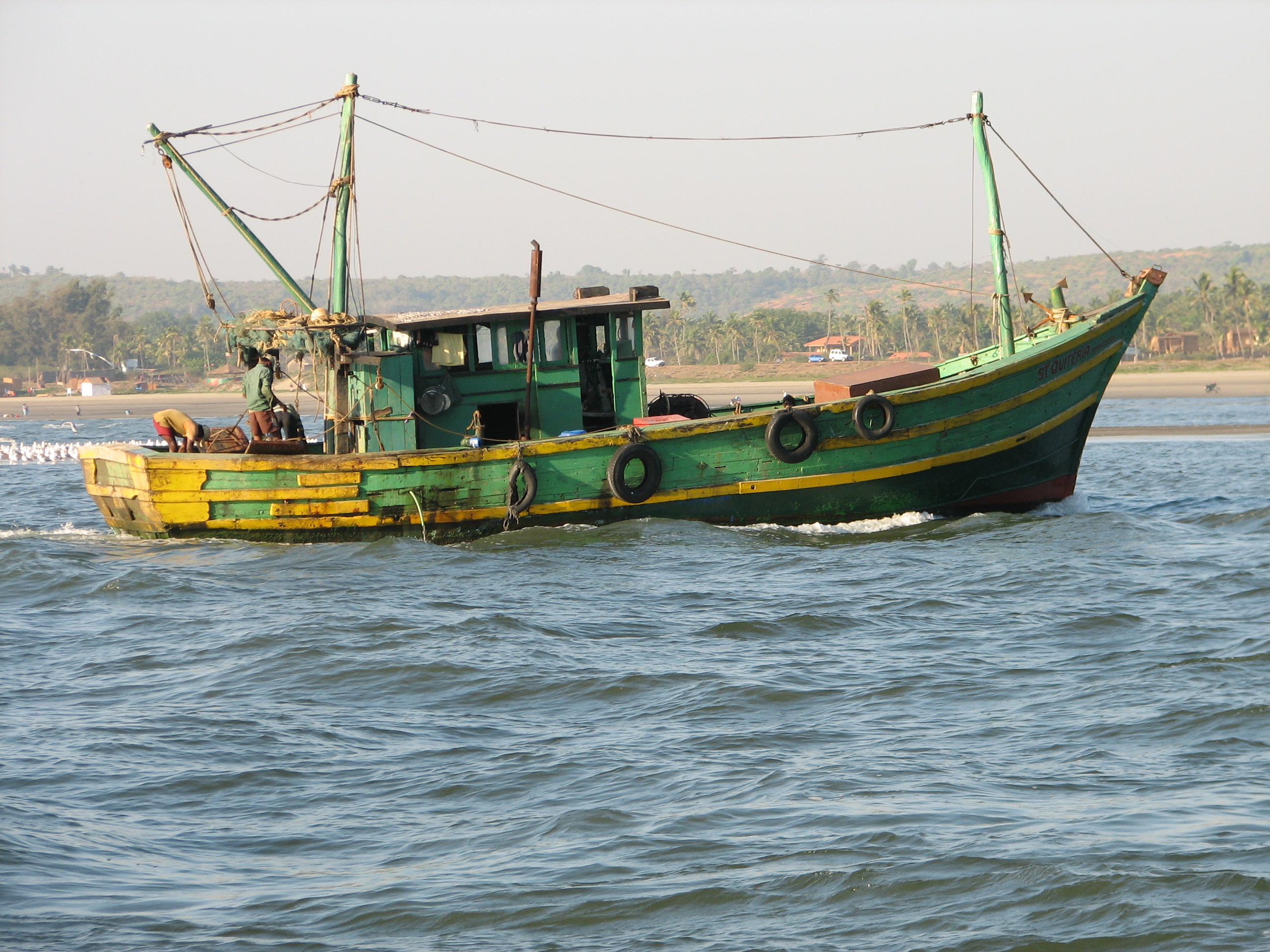 File:Fishing Boat Goa India.jpg