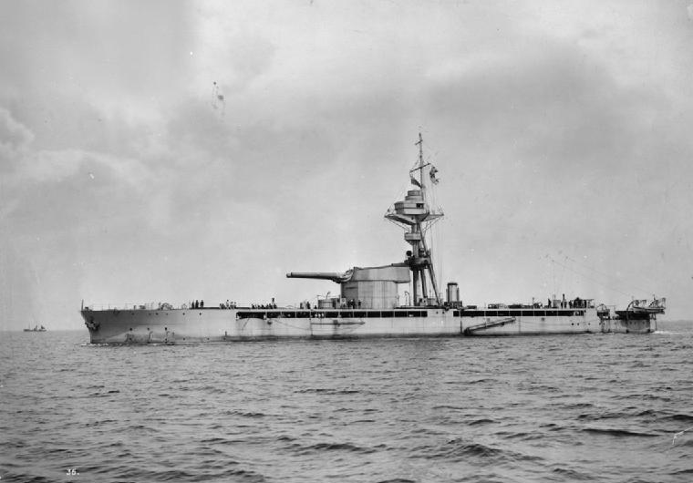 HMSMarshalNeyUnderwayPortsideView1915.jpg