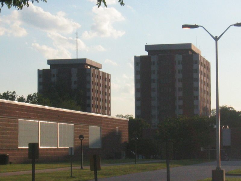 File:Twin Towers NORFOLK STATE University 2006.jpg - Wikimedia Commons