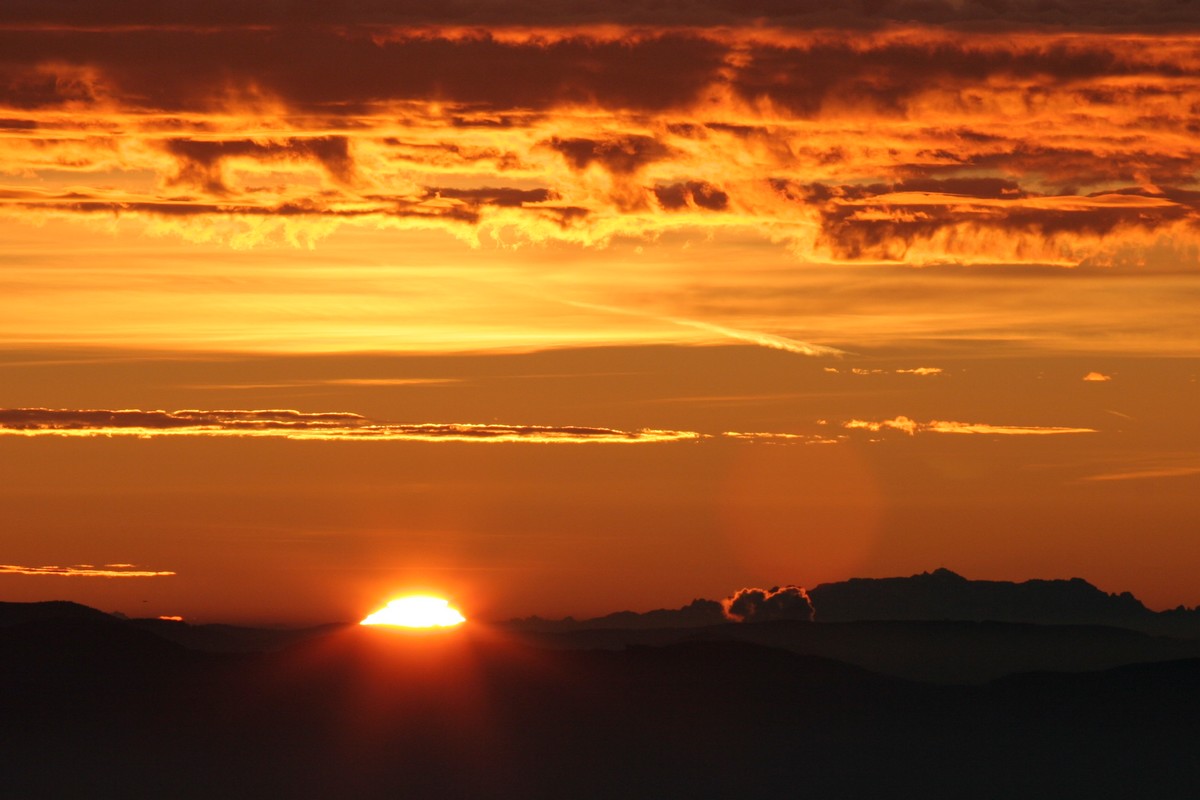 Lever_de_Soleil_au_Grand_Ballon.jpg