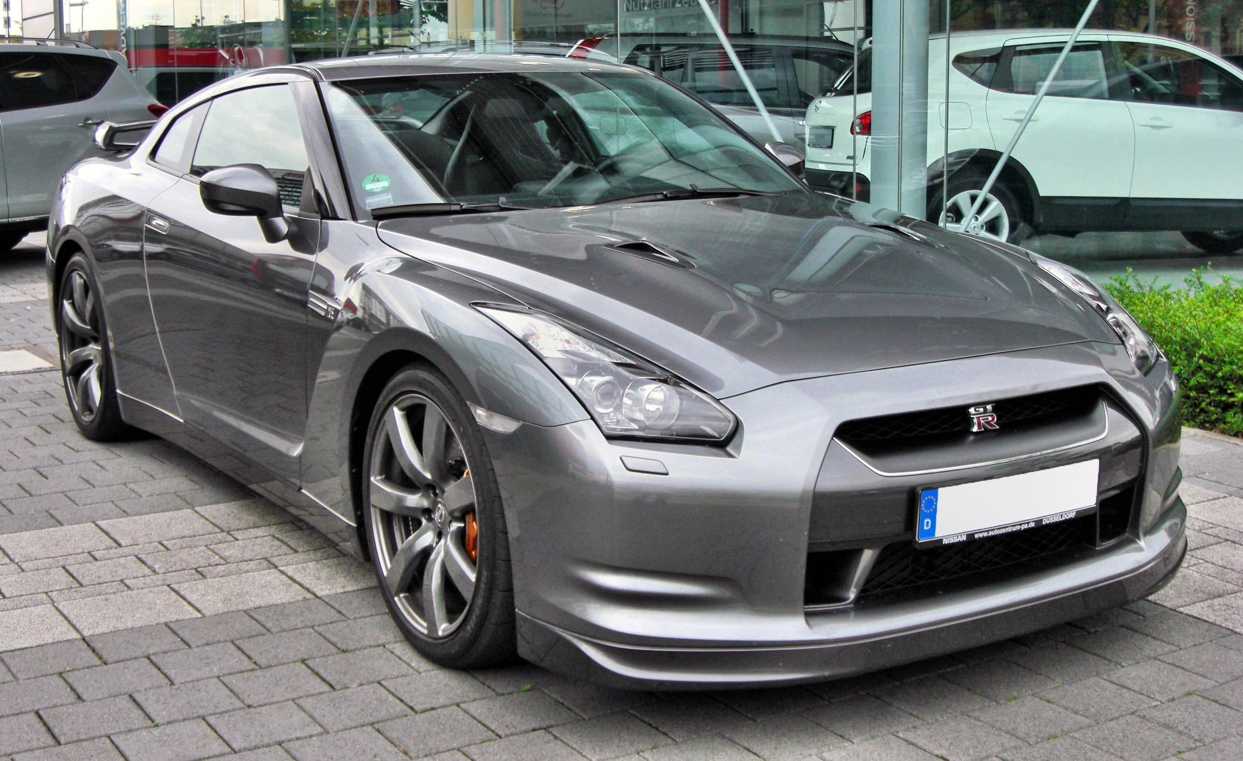 Description Nissan GT-R 20090620 front.JPG