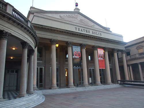 File:Teatro Solís remodelado.jpg