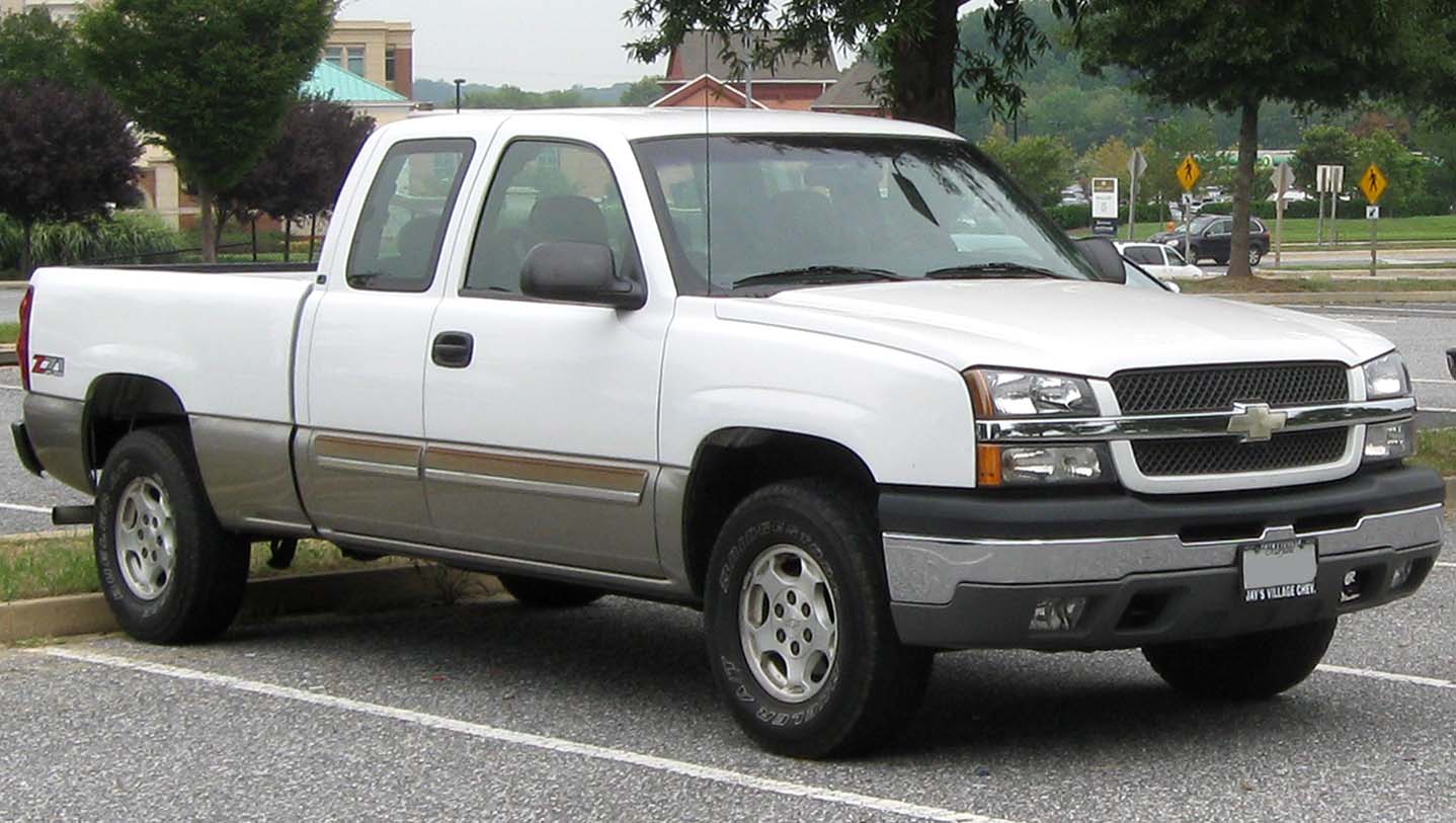 File:2003-2005 Chevrolet Silverado -- 09-03-2010.jpg ...