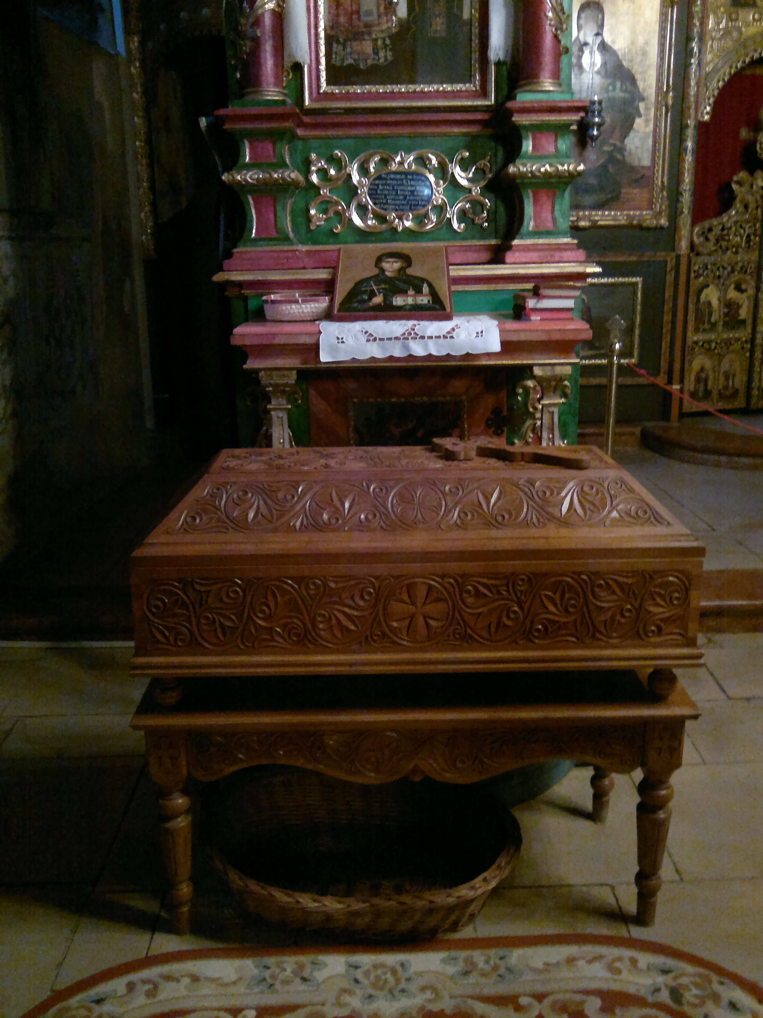 Relikvieskrin med Angelinas relikvier i klosteret Kru&#353;edol