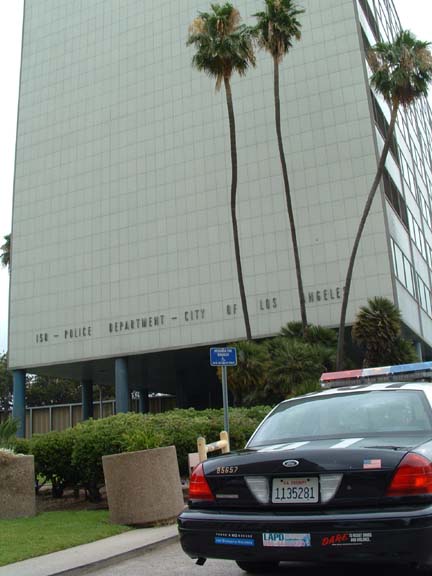 http://upload.wikimedia.org/wikipedia/commons/1/11/Parkercenter_LAPD.jpg