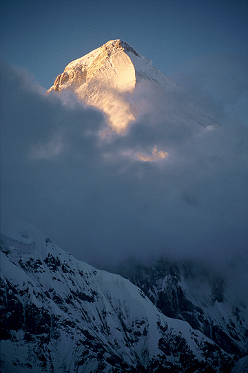 Файл:Peak of Khan Tengri at sunset.jpg