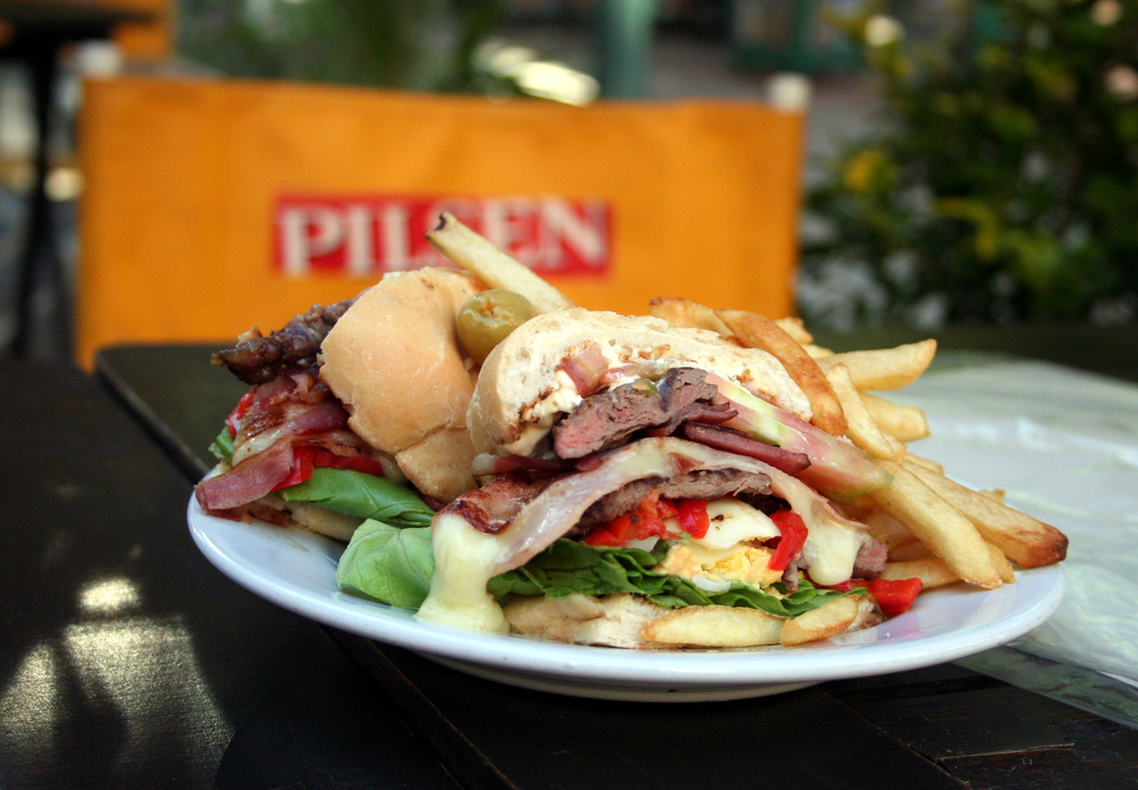 chivito al pan