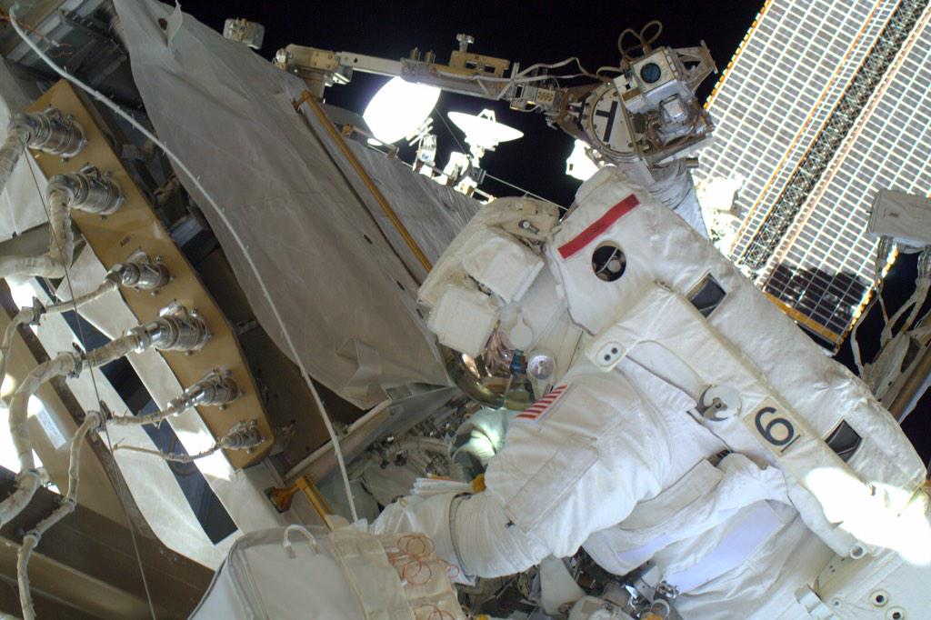 ISS-42 EVA-3 (i) Barry Wilmore