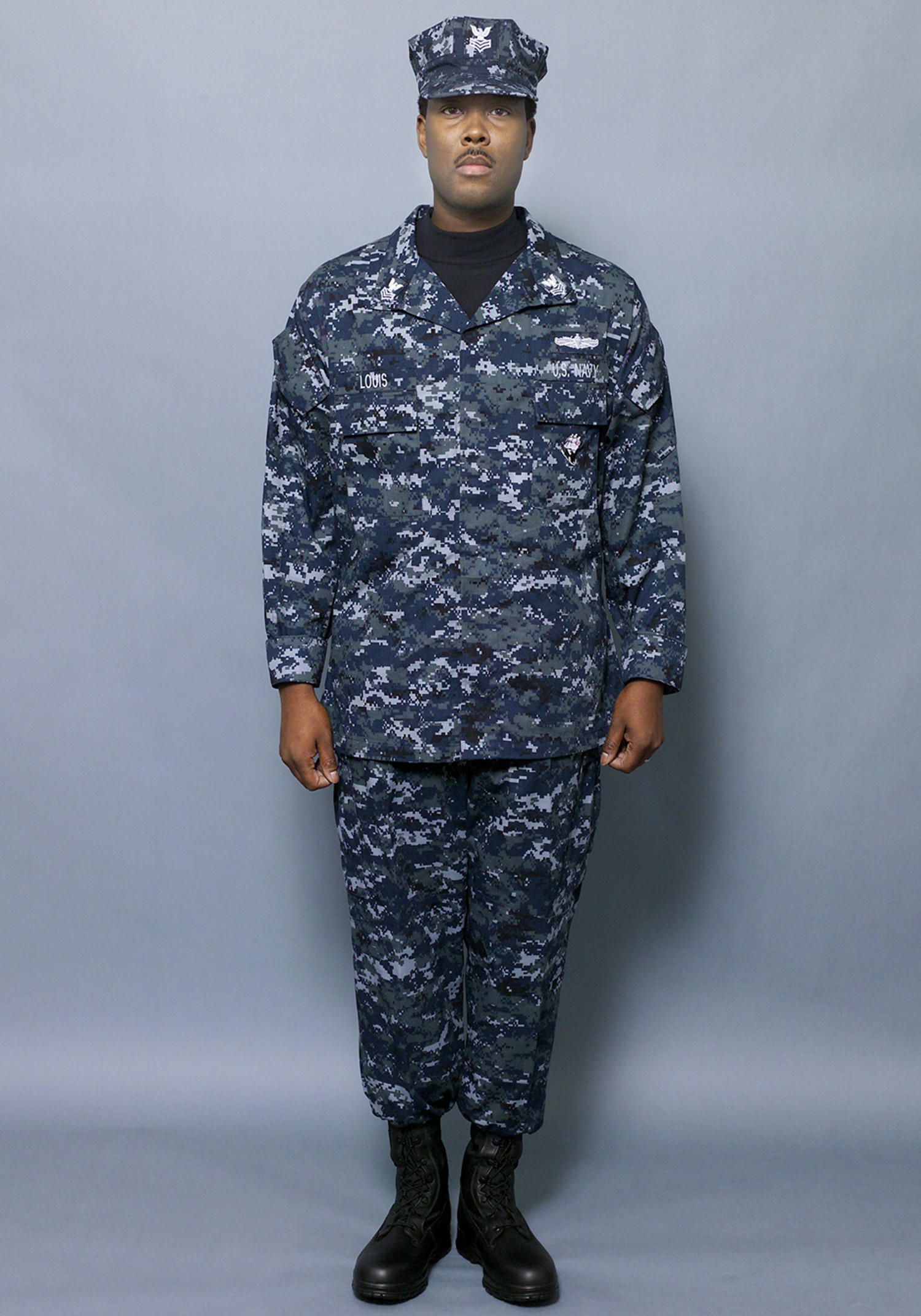 File:US Navy 041018-N-0000X-006 The Navy introduced a set of concept