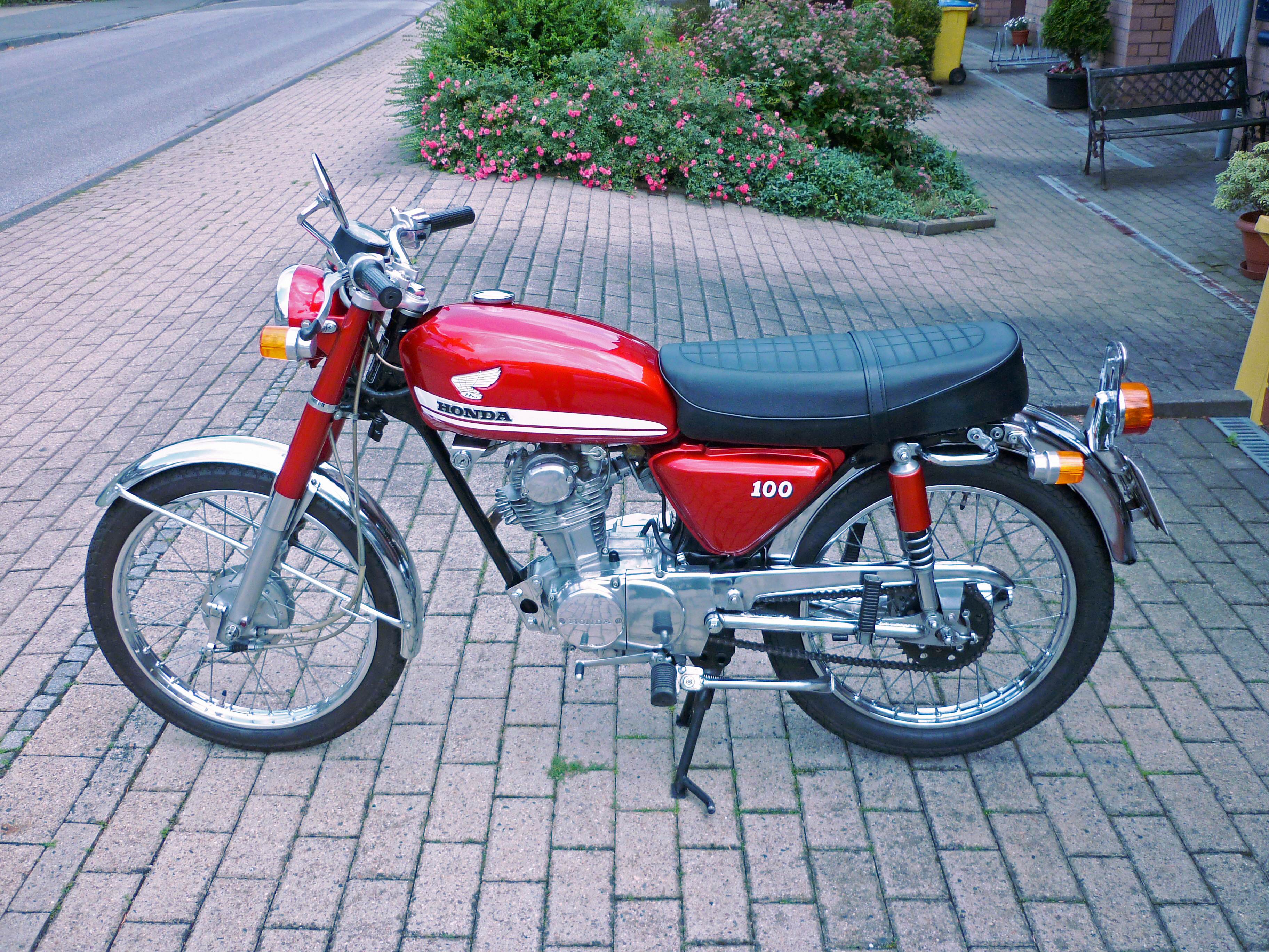 Car Picker Honda CB 100