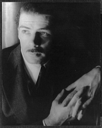 Foto van Paul Muni