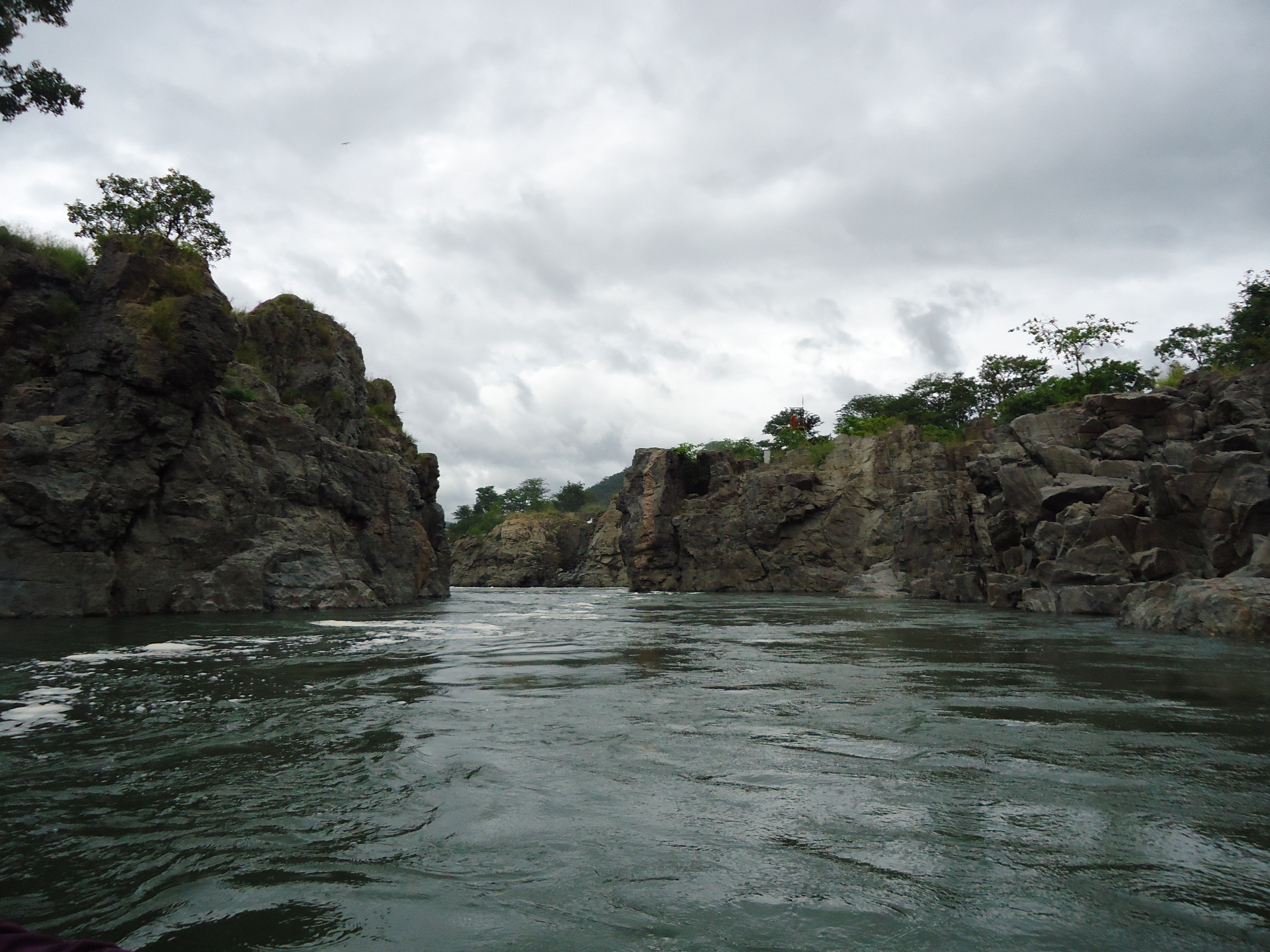 Description Kaveri river.JPG